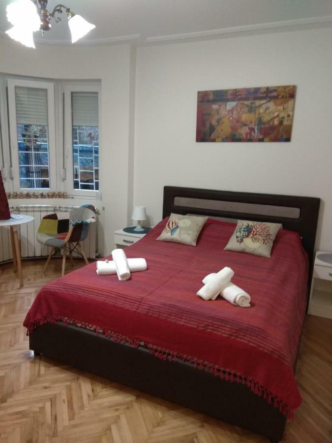 Bohemian Dawn Apartment Belgrade Luaran gambar